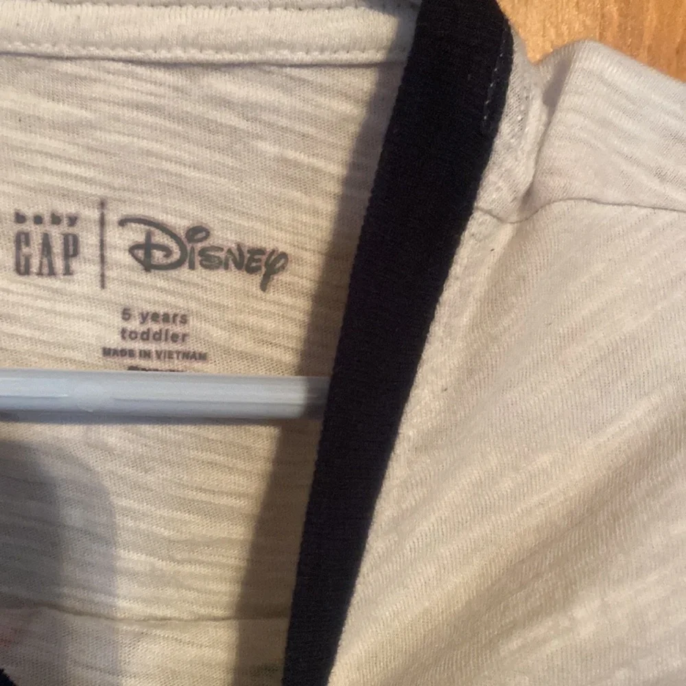 Gap Disney Mickey Mouse 5t short sleeve shirts